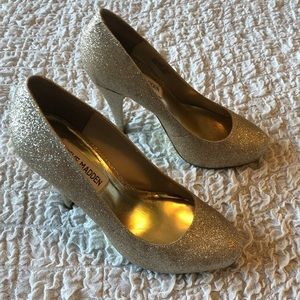 Steve Madden gold glitter heels